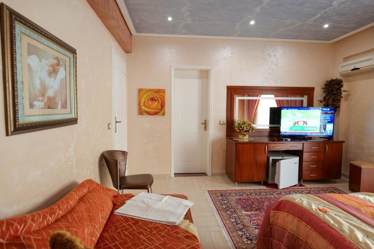 Hotell Lindi 3*