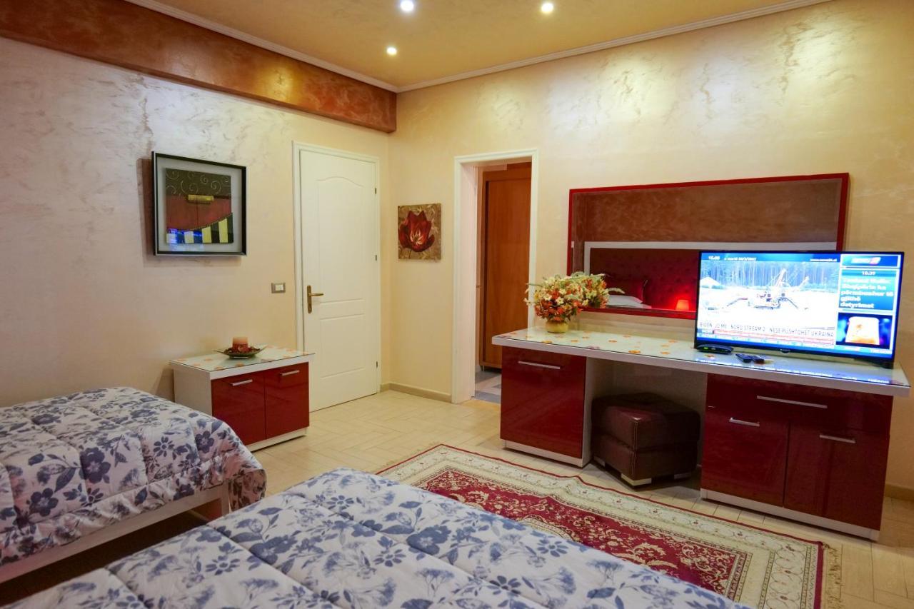 Lindi Hotell 3*